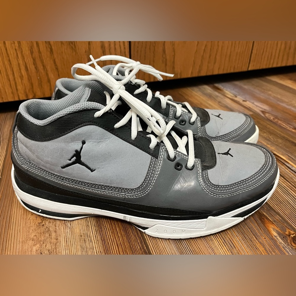 Men’s Air Jordan Shoes. Size 10.5